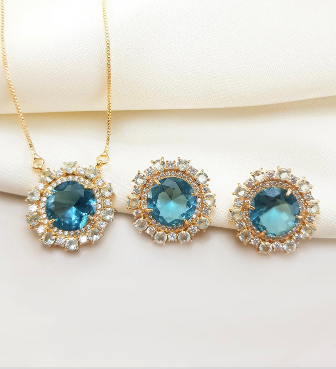 Conjunto - Conjunto de brinco de colar cravejada pedraria luxo- Zirconia Azul e cristal