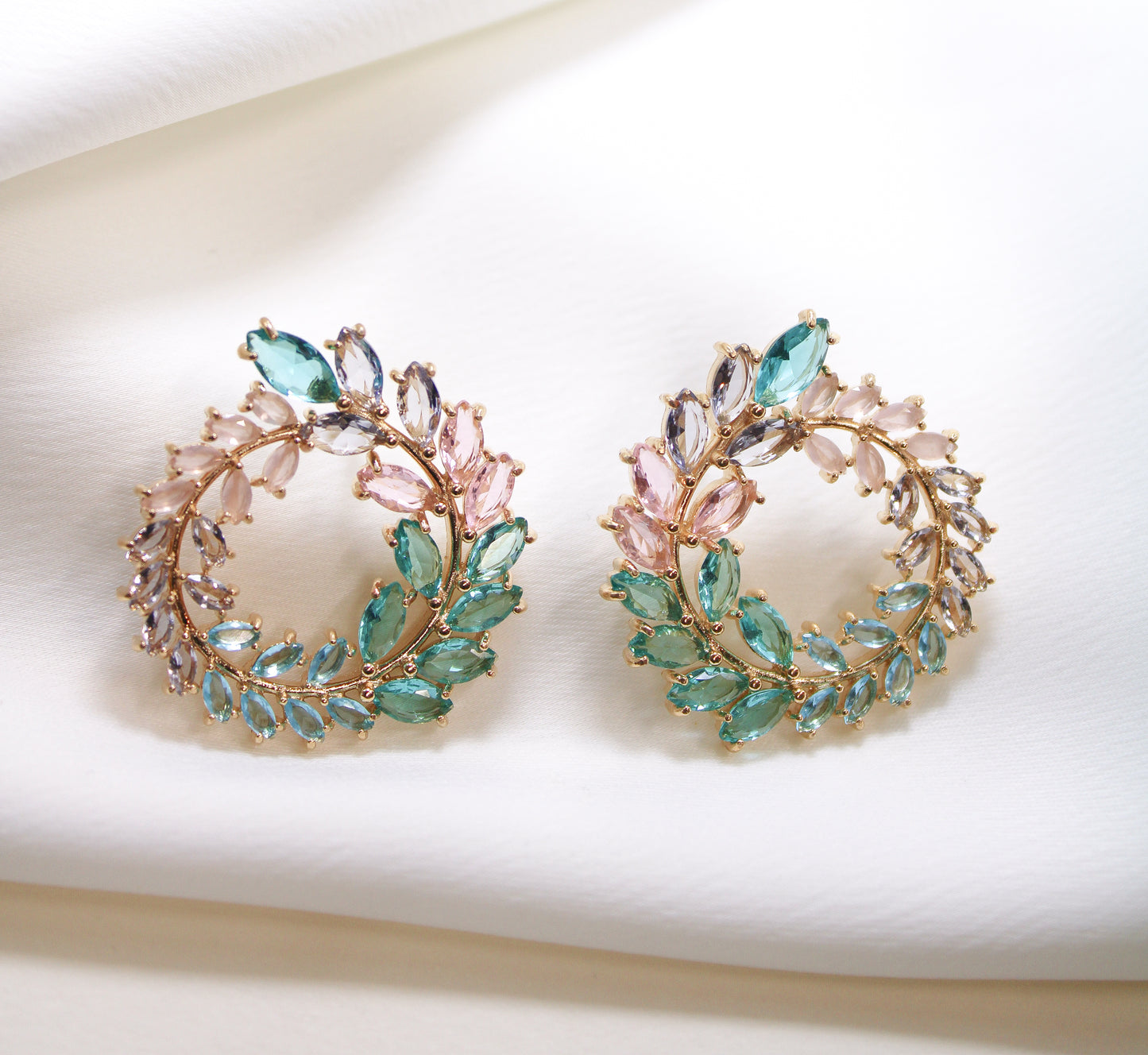 Circle leaf shape colorful earing