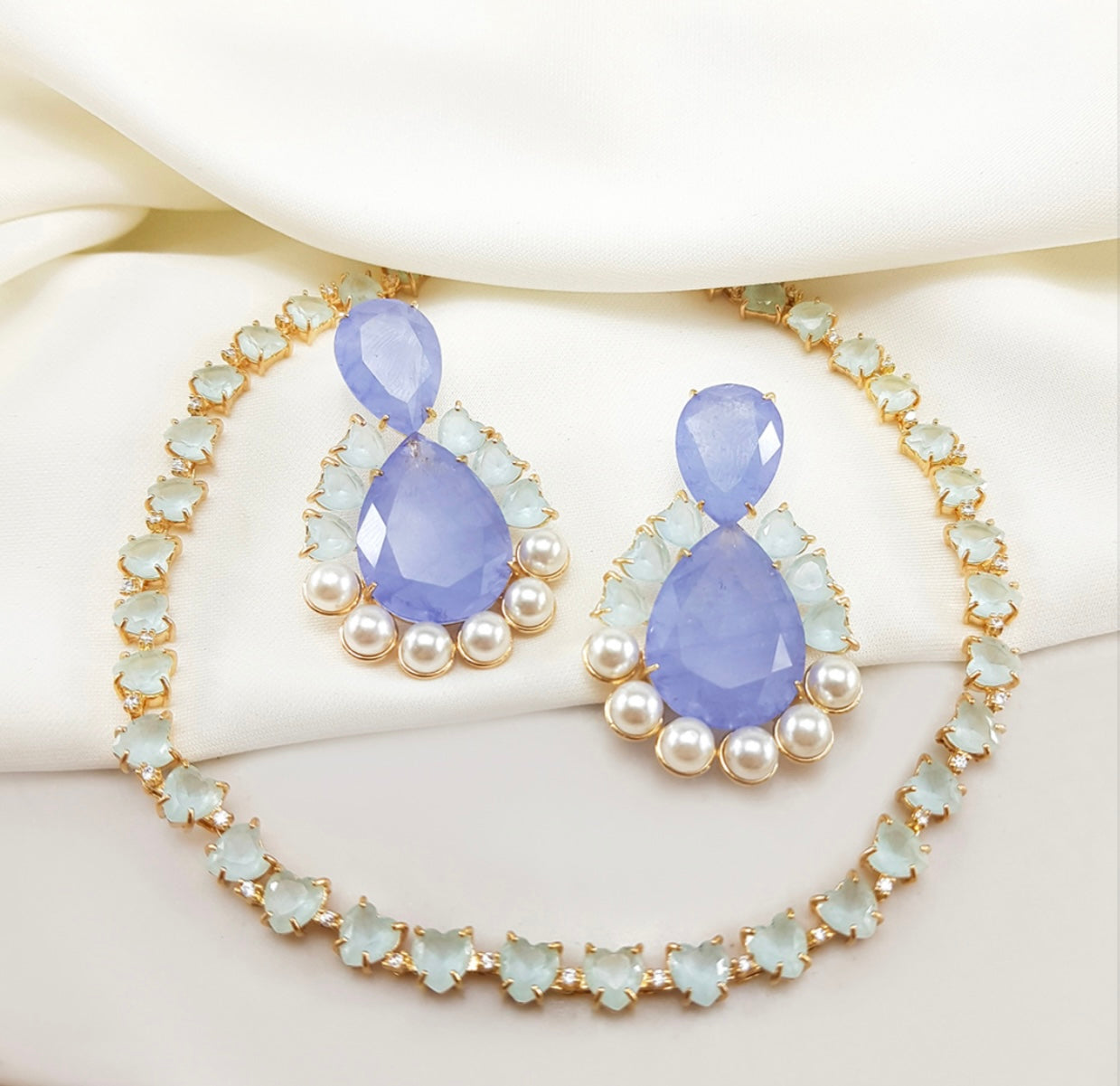 Conjunto - Rivieira 6mm de coracao c/ ponto de luz- e brinco maxi Gota e pedraria