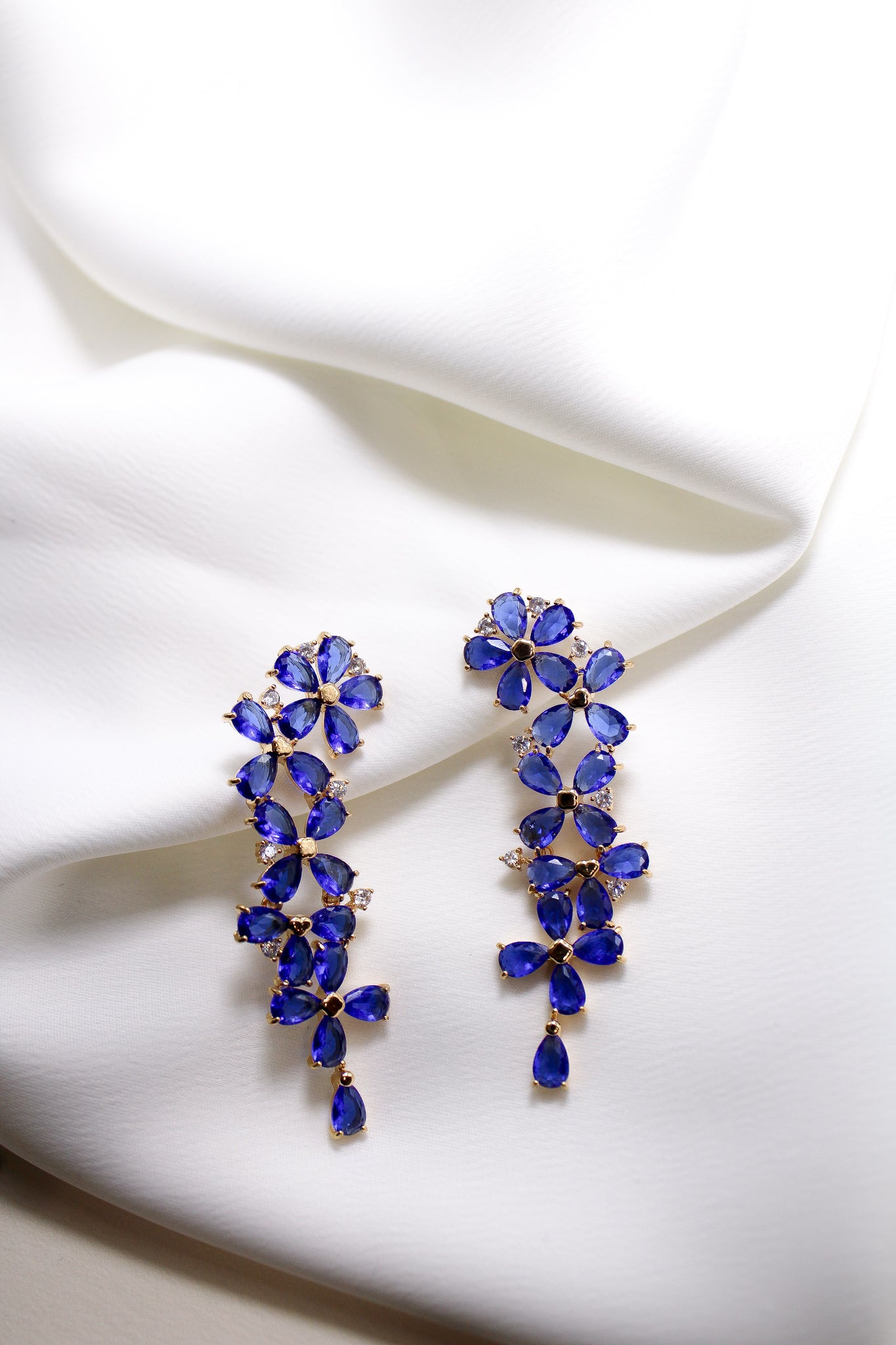 Brinco - Brinco de Cascata de flores azul