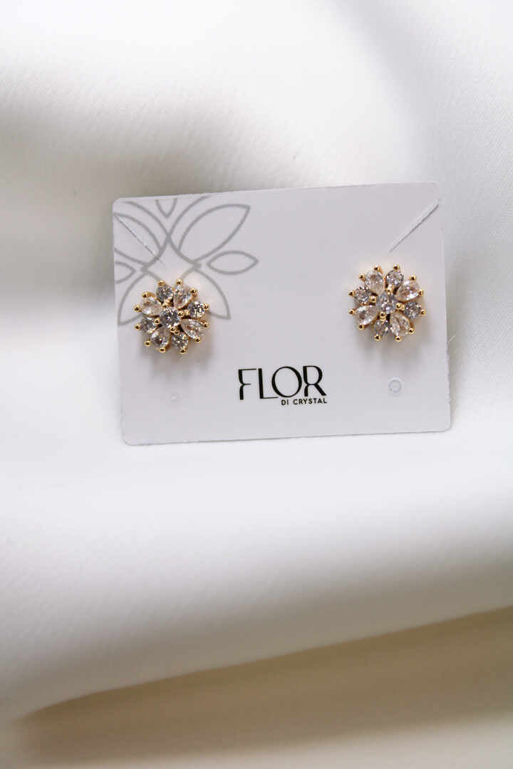 Brinco - Brinco cravejado formato de flor