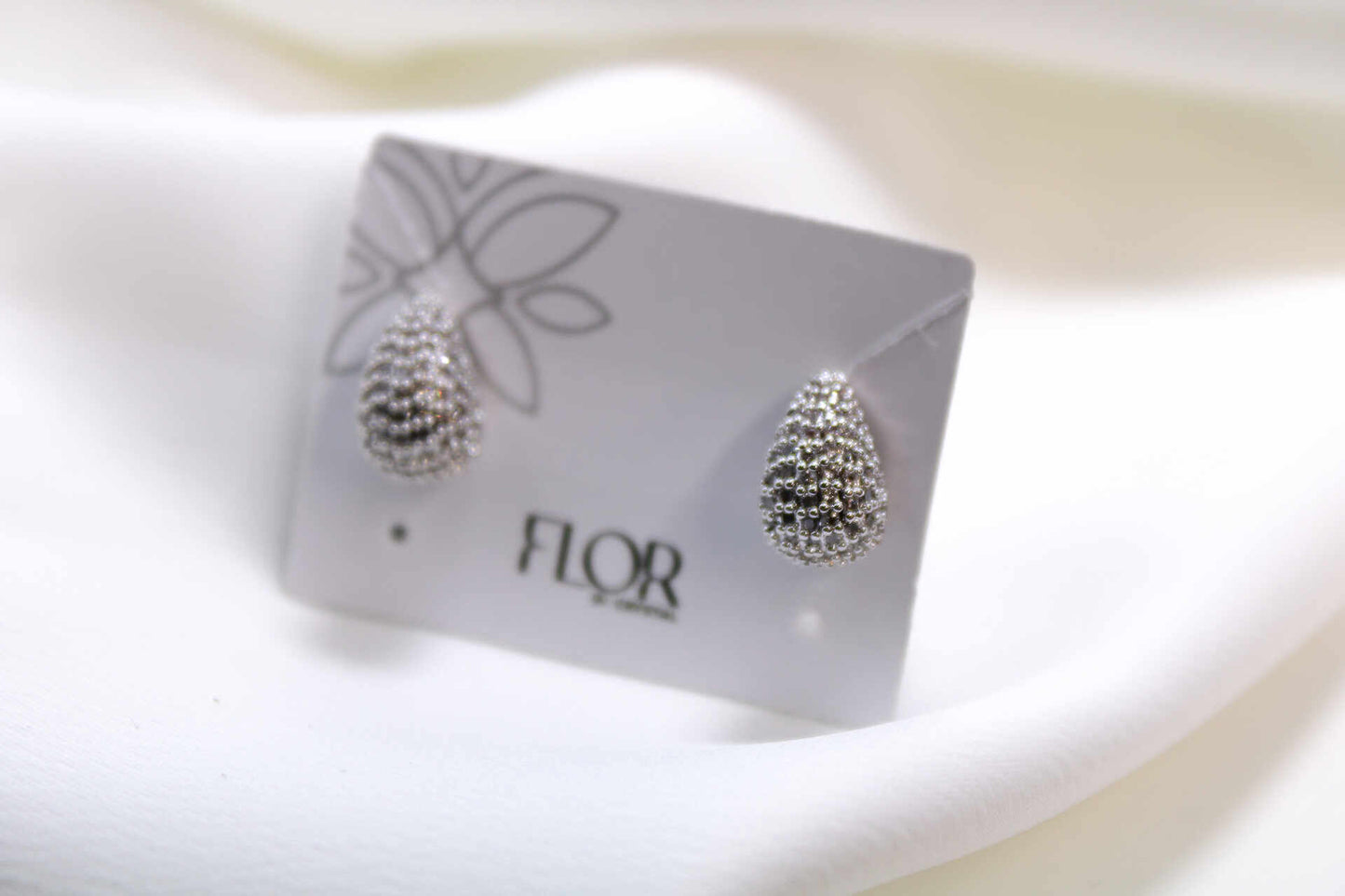 Brinco - Gota Small cravejada rodio