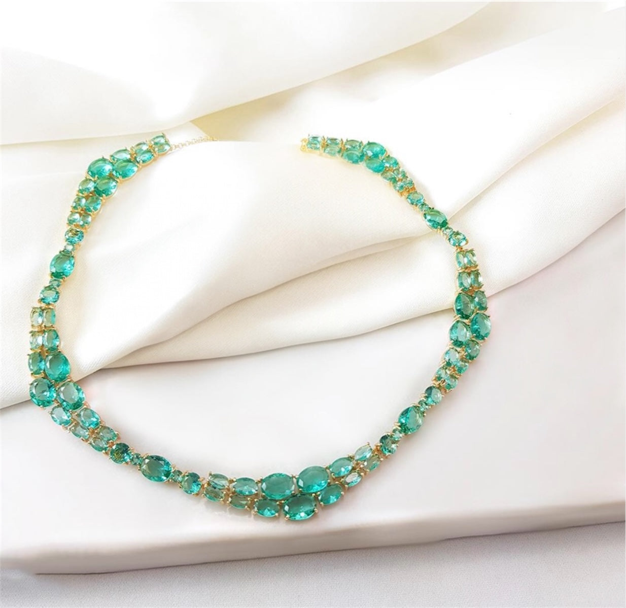 Choker - Rivieira carreira dupla - luxo verde esmeralda