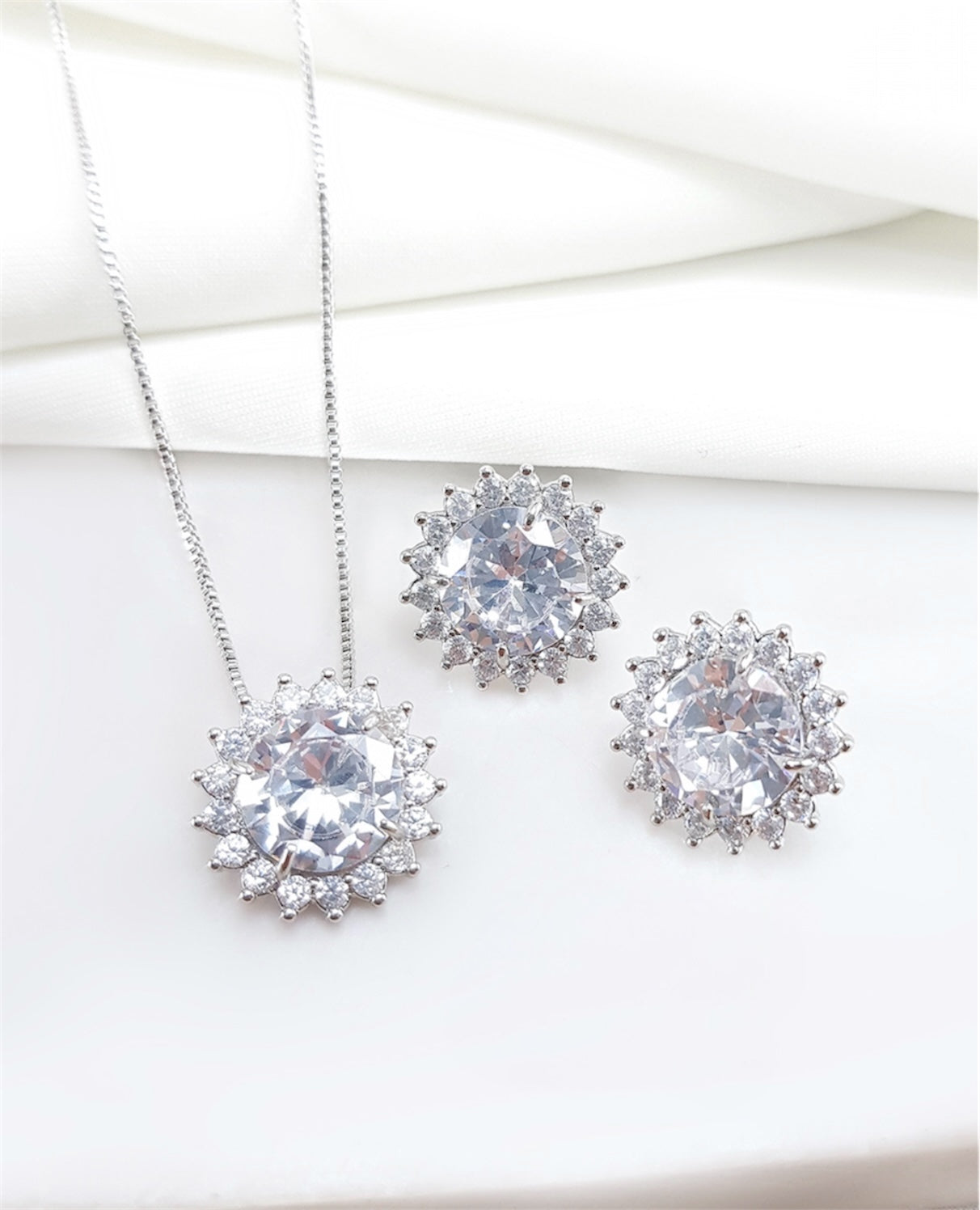 Conjunto - Conjunto de brinco de colar de ponto de luz cravejado cristal