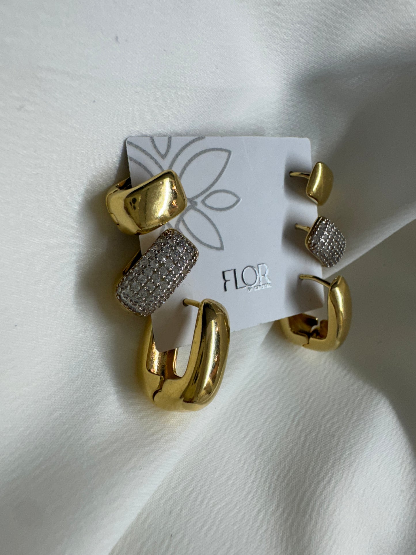 Brinco - Trio Argolas Cravejadas Luxo Maxi - Gold com Rodio Alongado