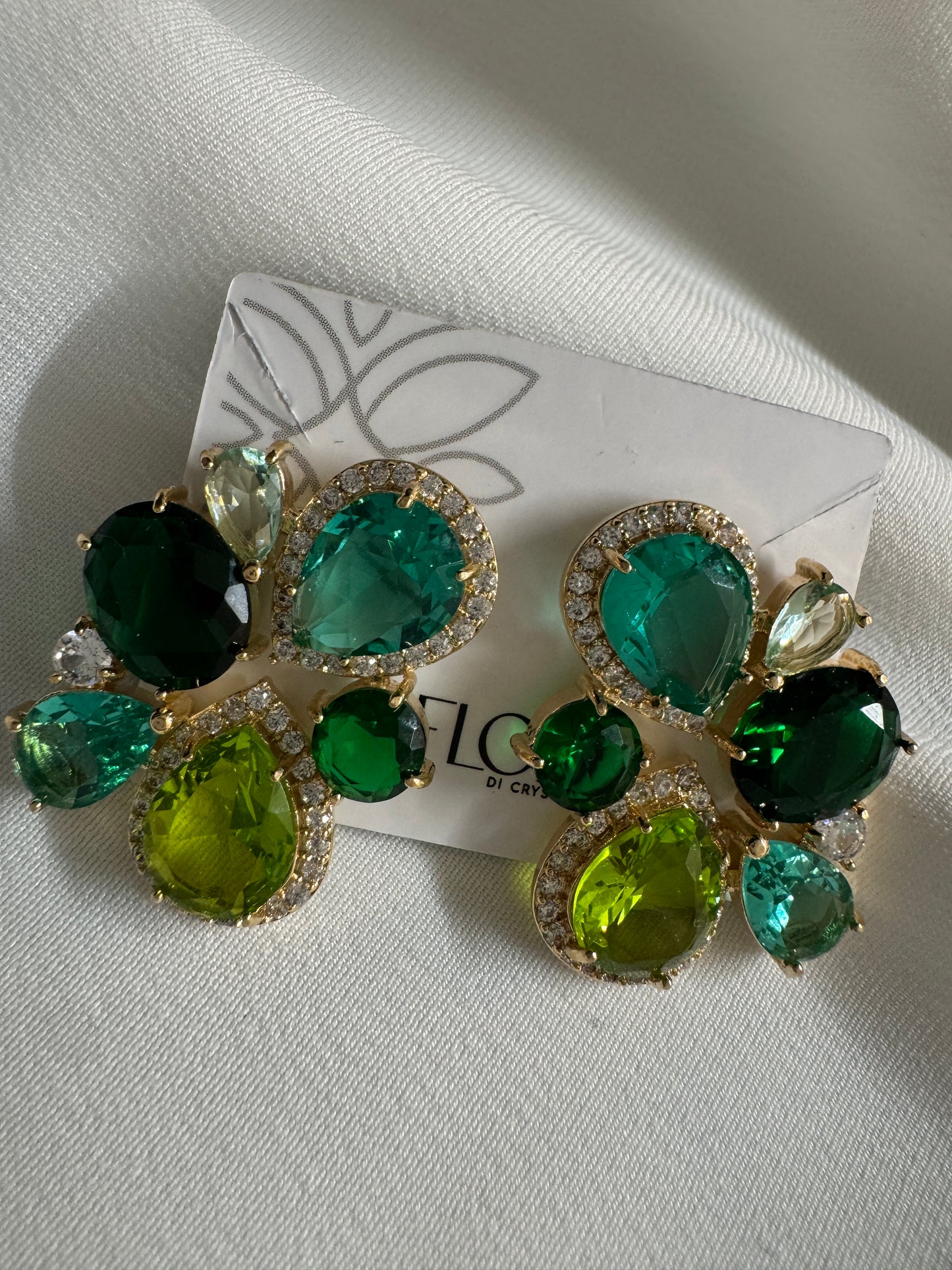 Brinco - cluster Verde esmeralda e verde lima medio