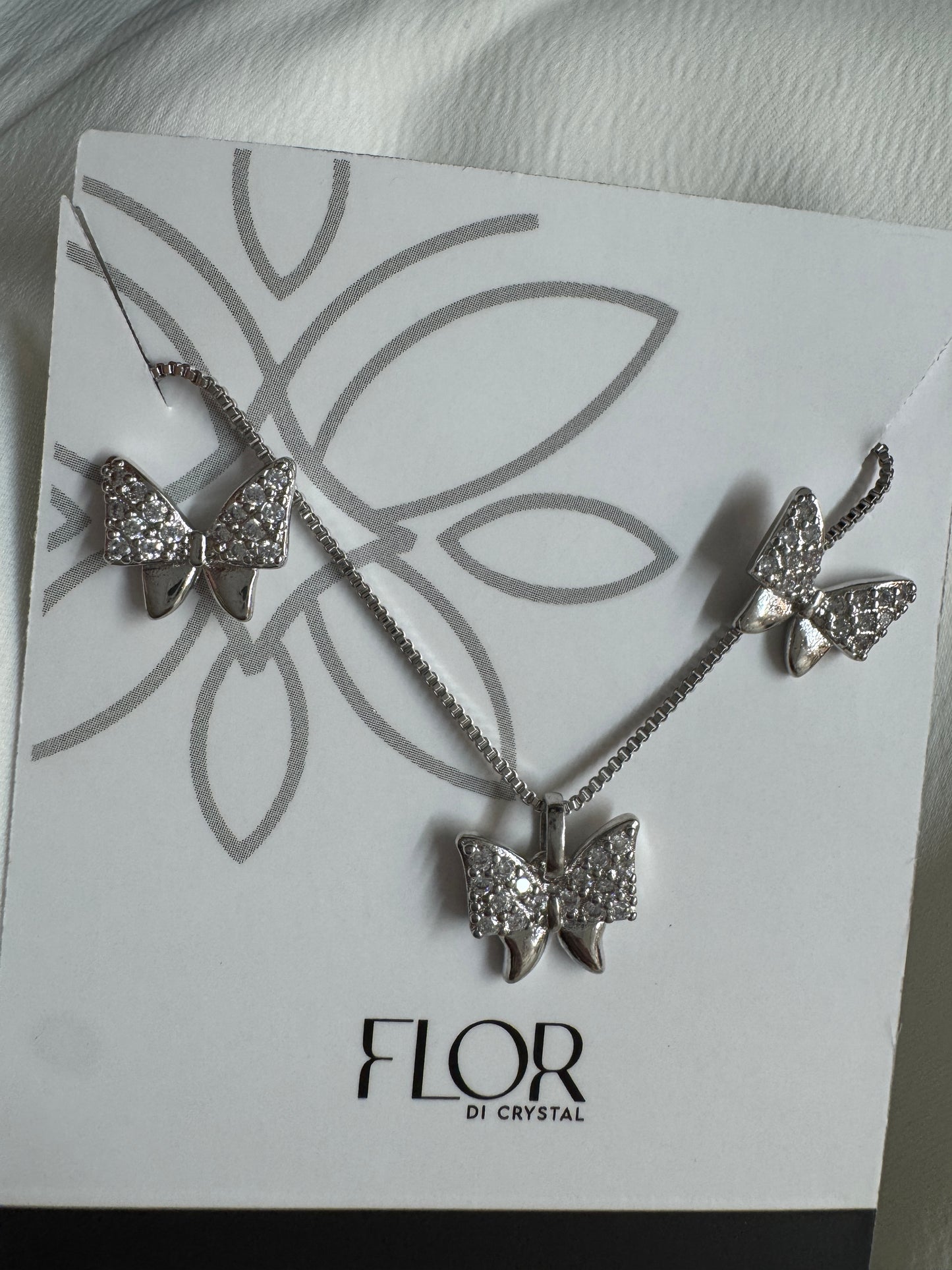 Conjunto - Conjunto delicado de Borboleta cravejada Cristal