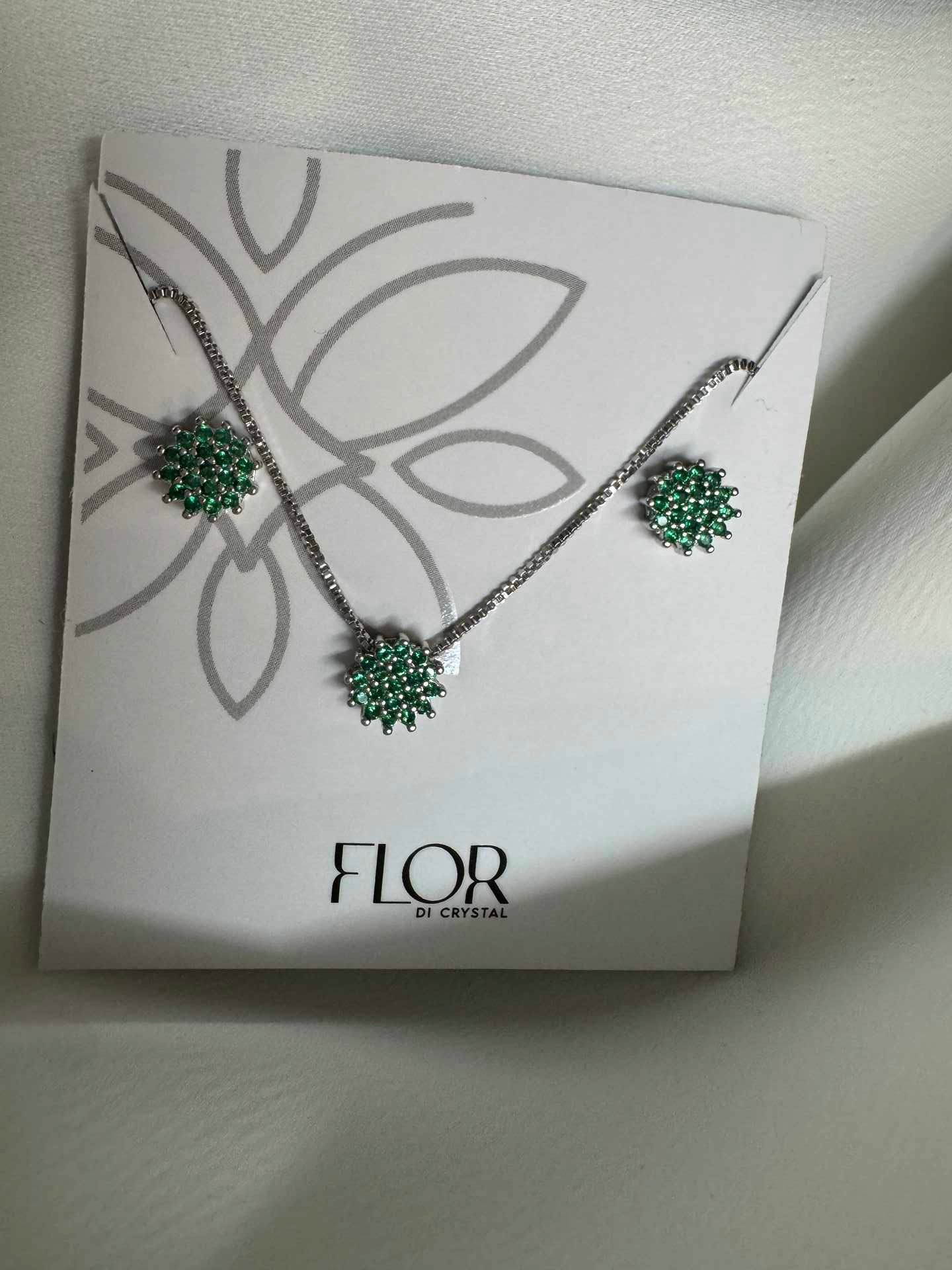 Conjunto - Conjunto delicado chuveiriho verde