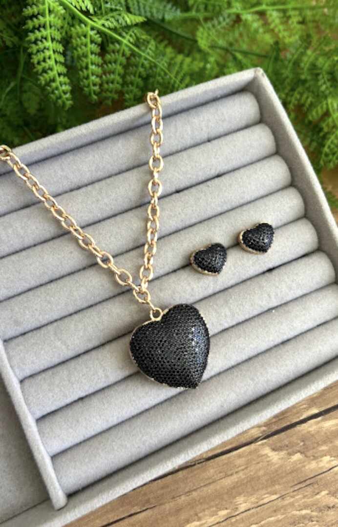 Conjunto - Conjunto Maxi coração Cravejado Negro