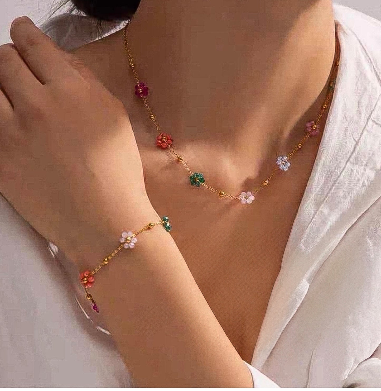 Pulseira - Pulserira de florzinha colorida