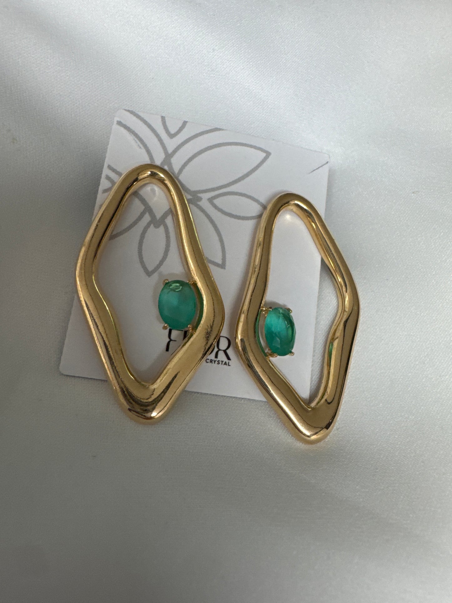 Outros - Brinco organico com zirconias verde