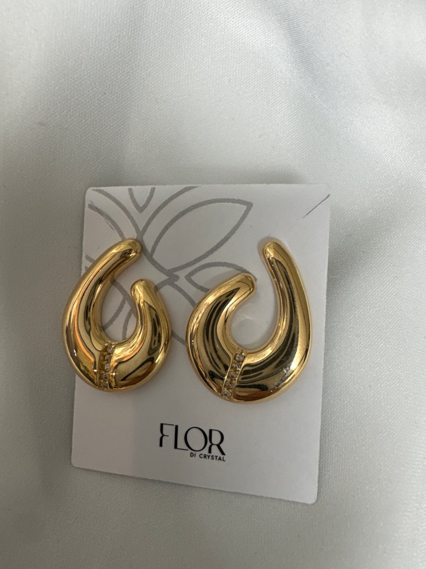 Outros - Brinco gota media vasada organica