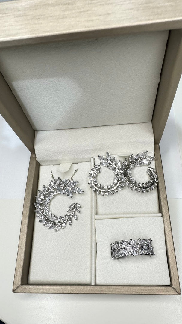 Conjunto - conjunto inspiracao Tiffani - Luxo