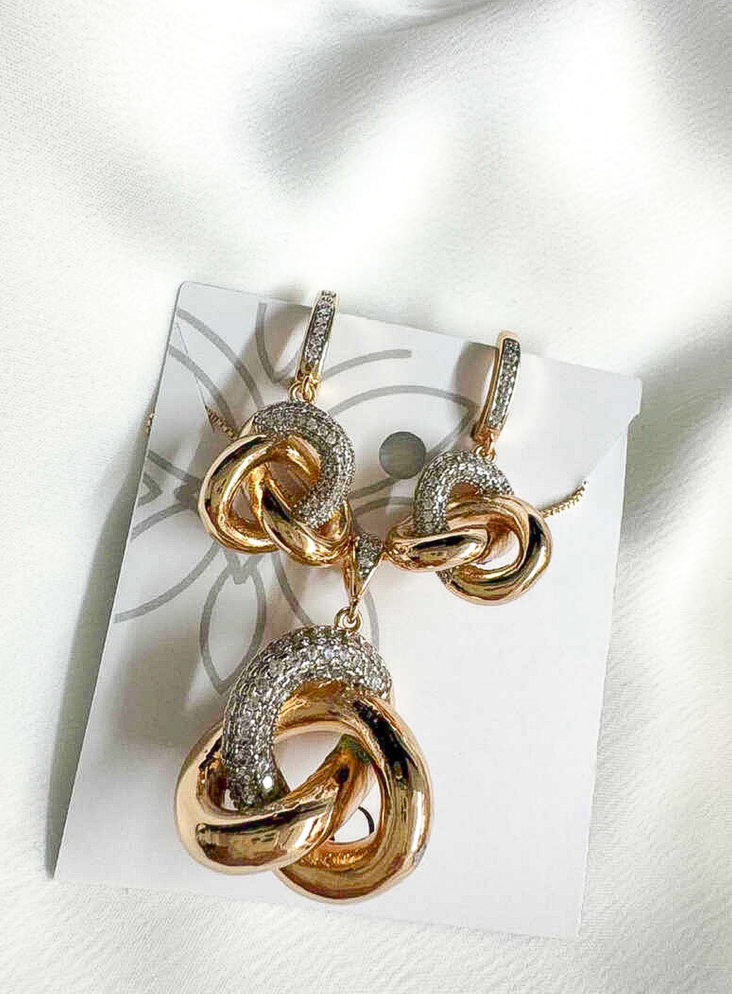 Conjunto - Conjunto Dois Banhos- Colar e brincos e anel -Torcidos