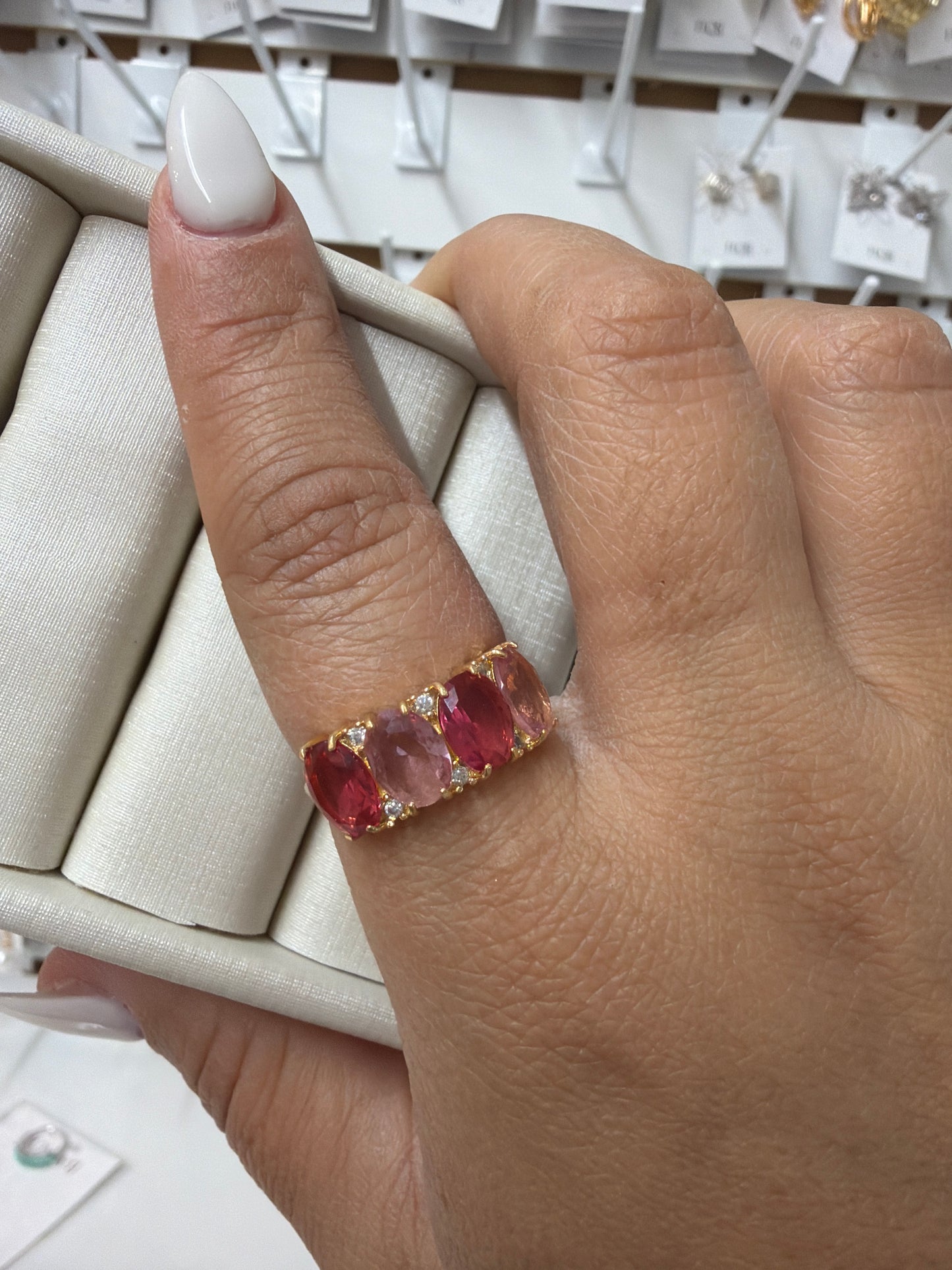 Anel - Anel meia alianca medio Rubelita, rosa e zirconias- regulavel