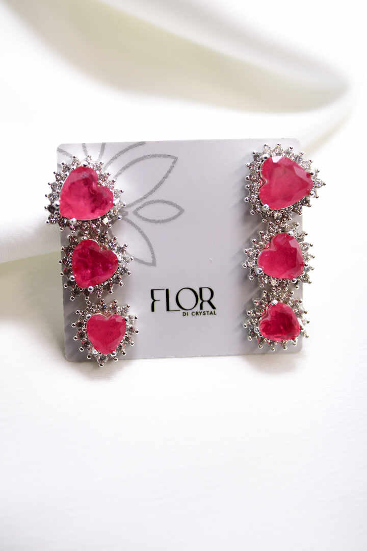 Brinco - trio de brinco de coracao cravejado de zirc. com pedra fusion -pink