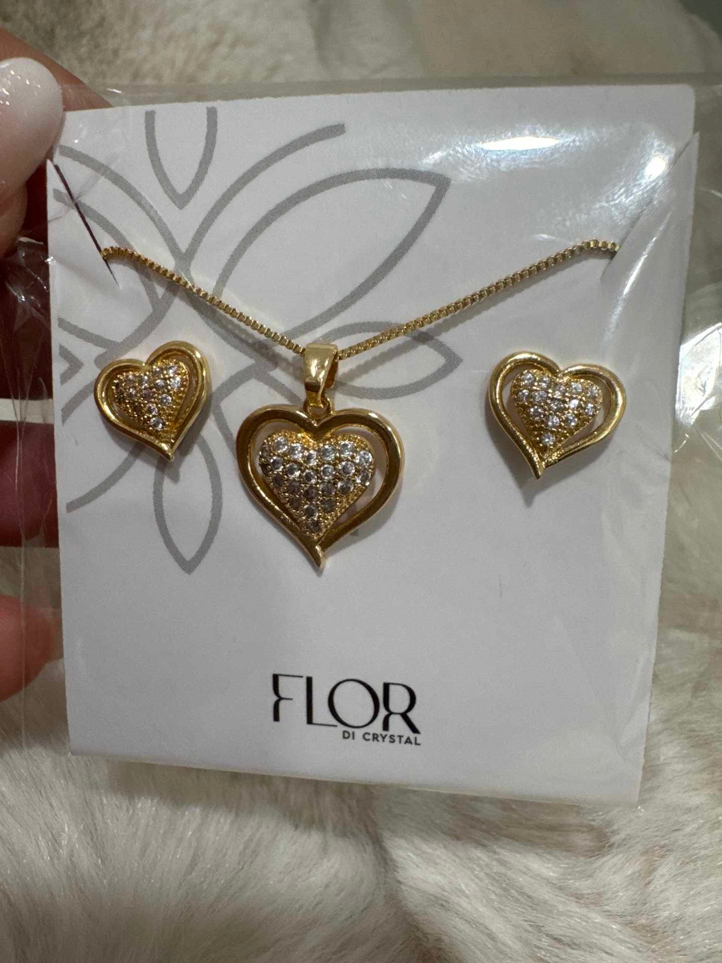 Conjunto - Conjunto de coracao detalhe vasado e microcravejado