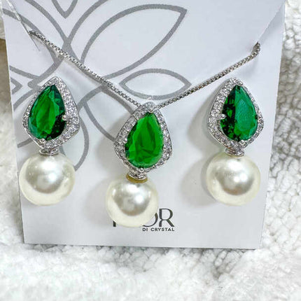 conjunto de Gota cravejado e zirconia Verde esmeralda e Perola