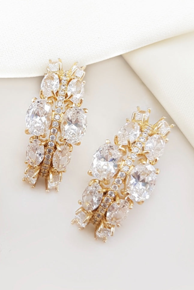 Brinco - Brinco Cravejado curvado Luxo