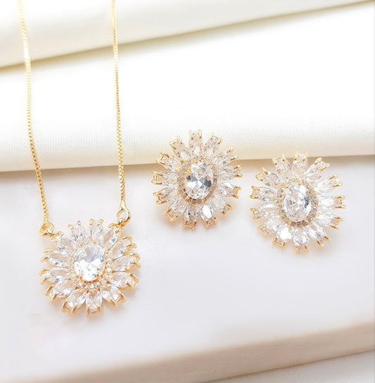 Conjunto - Conjunto de brinco de colar Flor cravejada pedraria  luxo- Zirconia Cristal