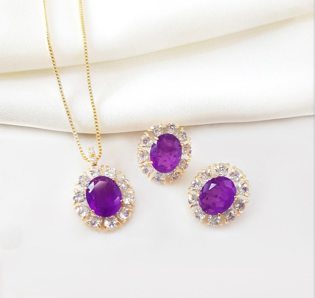 Conjunto - Conjunto de brinco de colar oval  cravejada pedraria  luxo- Zirconia turmaluna paraiba roxo