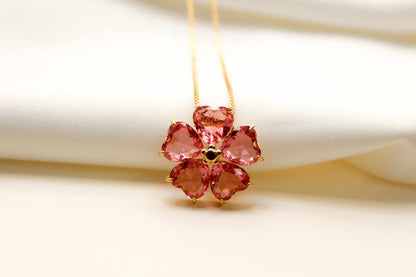Colar de Flor em zirconias Vermelha 