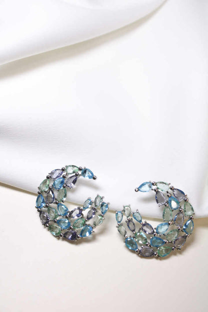 Brinco circular em zirconias azul verde e ametista