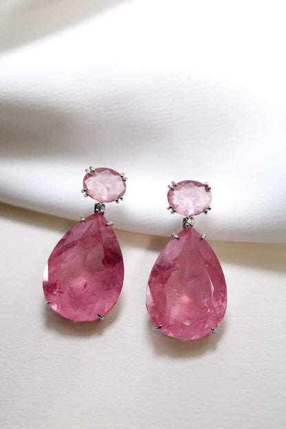 Teardrop Earing in pink 