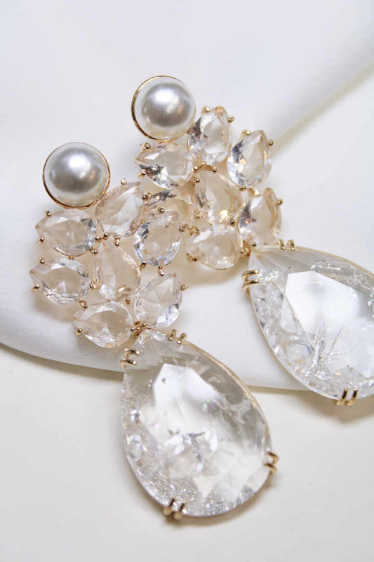 Flower cascade earing w pearl accent in Cristal