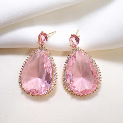 Teardrop Earing in pink 