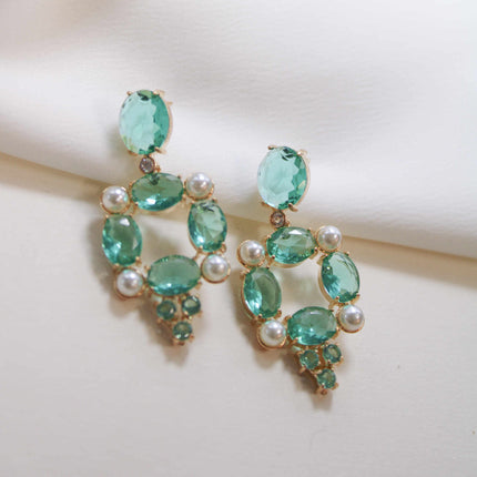green earing in oval cascade and pearls