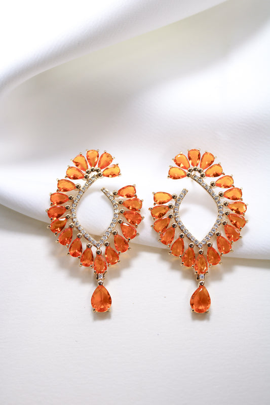 Delicate luxury earing with orange Zirconia