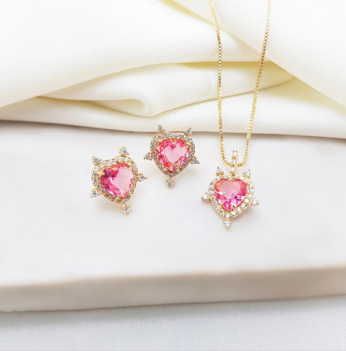 Conjunto - Conjunto de brinco de colar  cravejada coracao rosé vermelhado com Zirconias