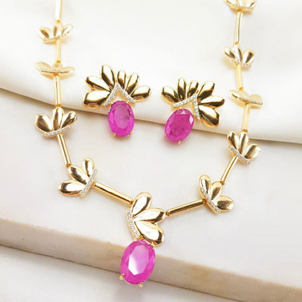 Choker e brincos de borboletas cravejadas  luxo