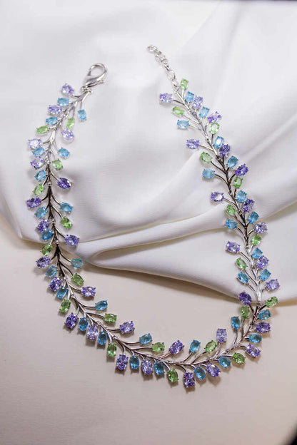 Chocker com brinco em Folhagem pedraria 