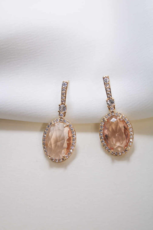 Brinco - Brinco oval em Morganita e cravejado em zirconias