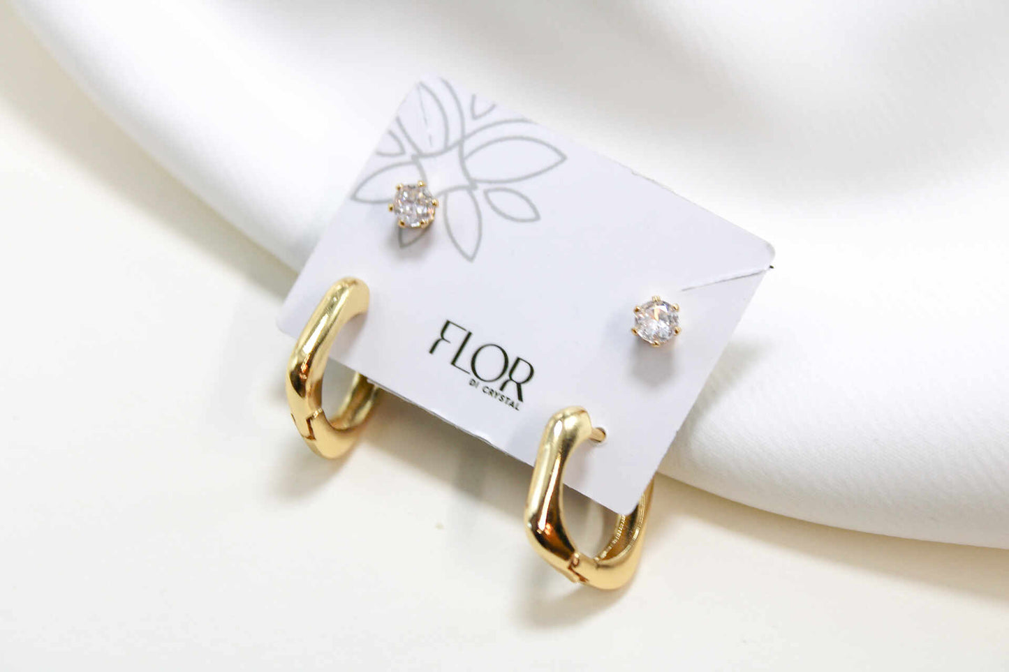 Brinco - Argola media quadrada com ponto de luz