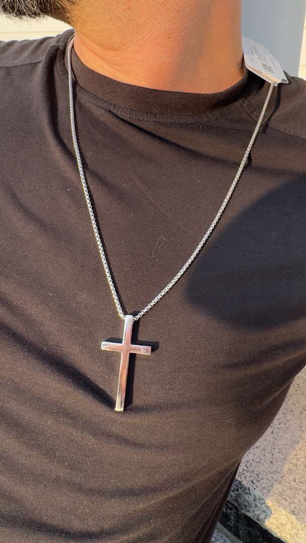 Colar - Cruz em veneziana longa  masculino