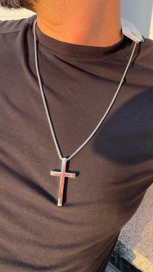 Colar - Cruz em veneziana longa  masculino