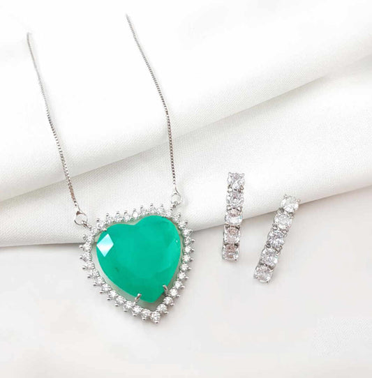 Colar Coracao turmalina com Zirconias e brunco earcuff