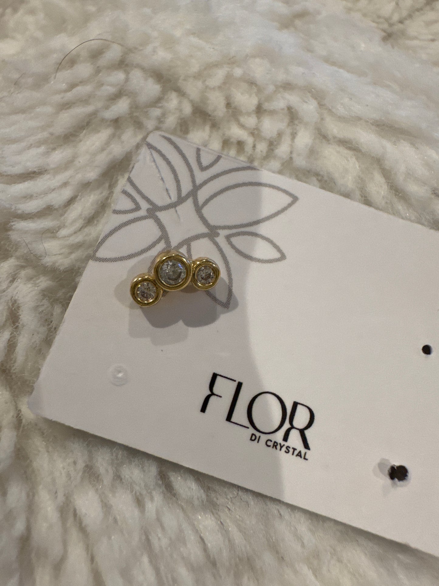 Piercing - Piercing de furo  Cravejado de 3 ponto de luz - Helix