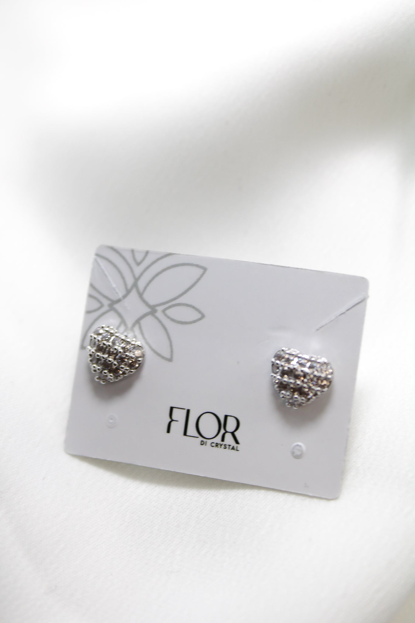 Brinco - Brinco cravejado de coracao - rodio