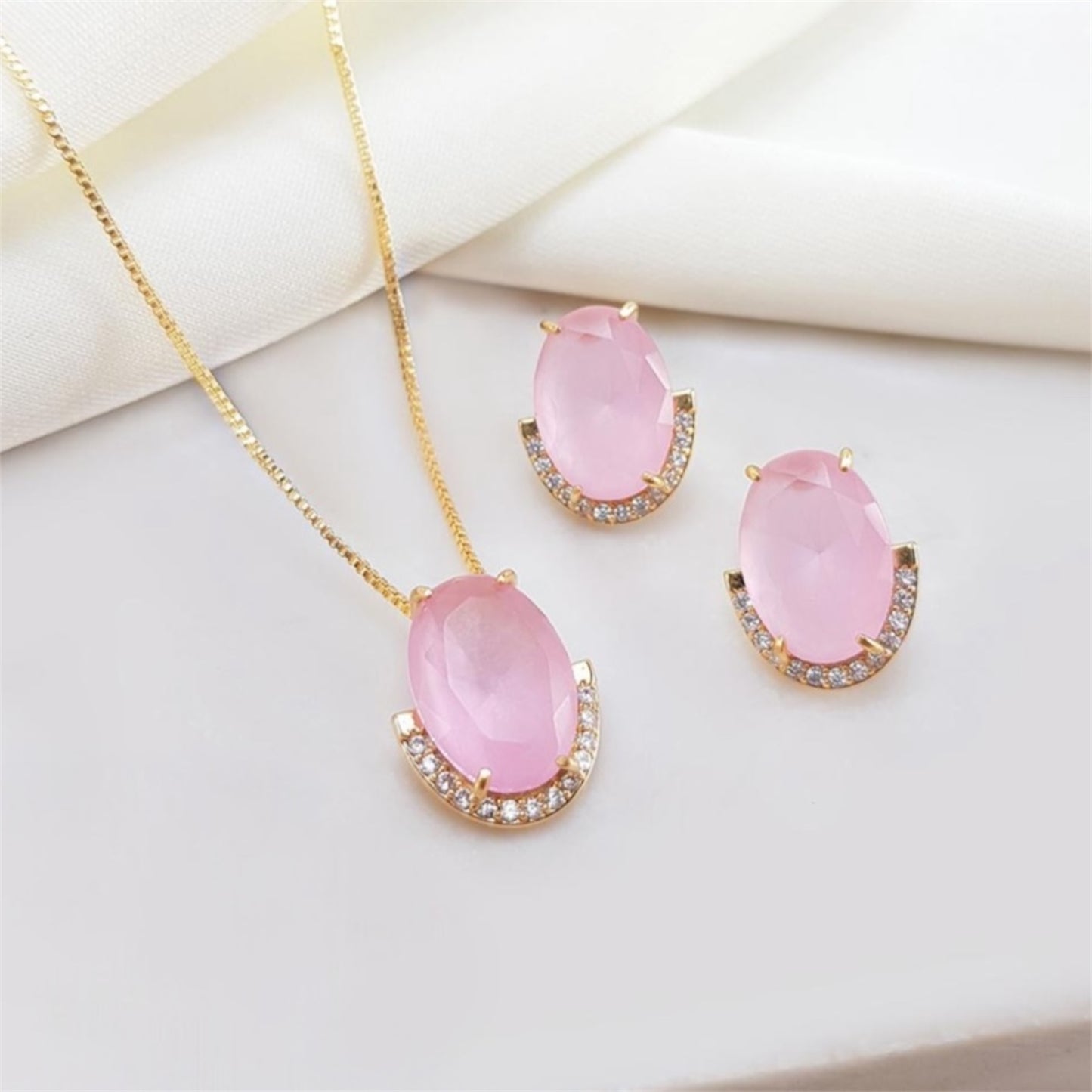 Conjunto colar e brinco em cristal eosa com cravejado de zirconias