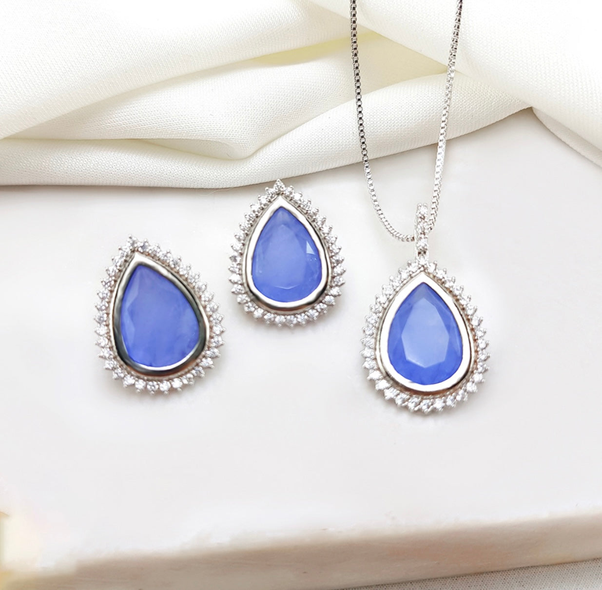 Conjunto de brinco de colar  de gota  lilaz fusion