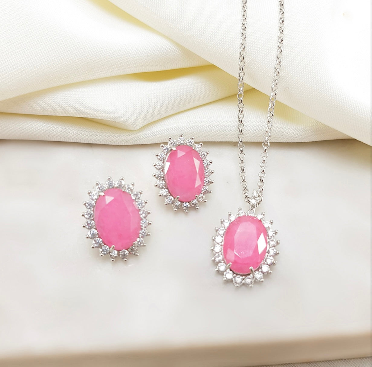 Conjunto - Conjunto colar e brinco em cristal cravejado Pedra fusion rosa