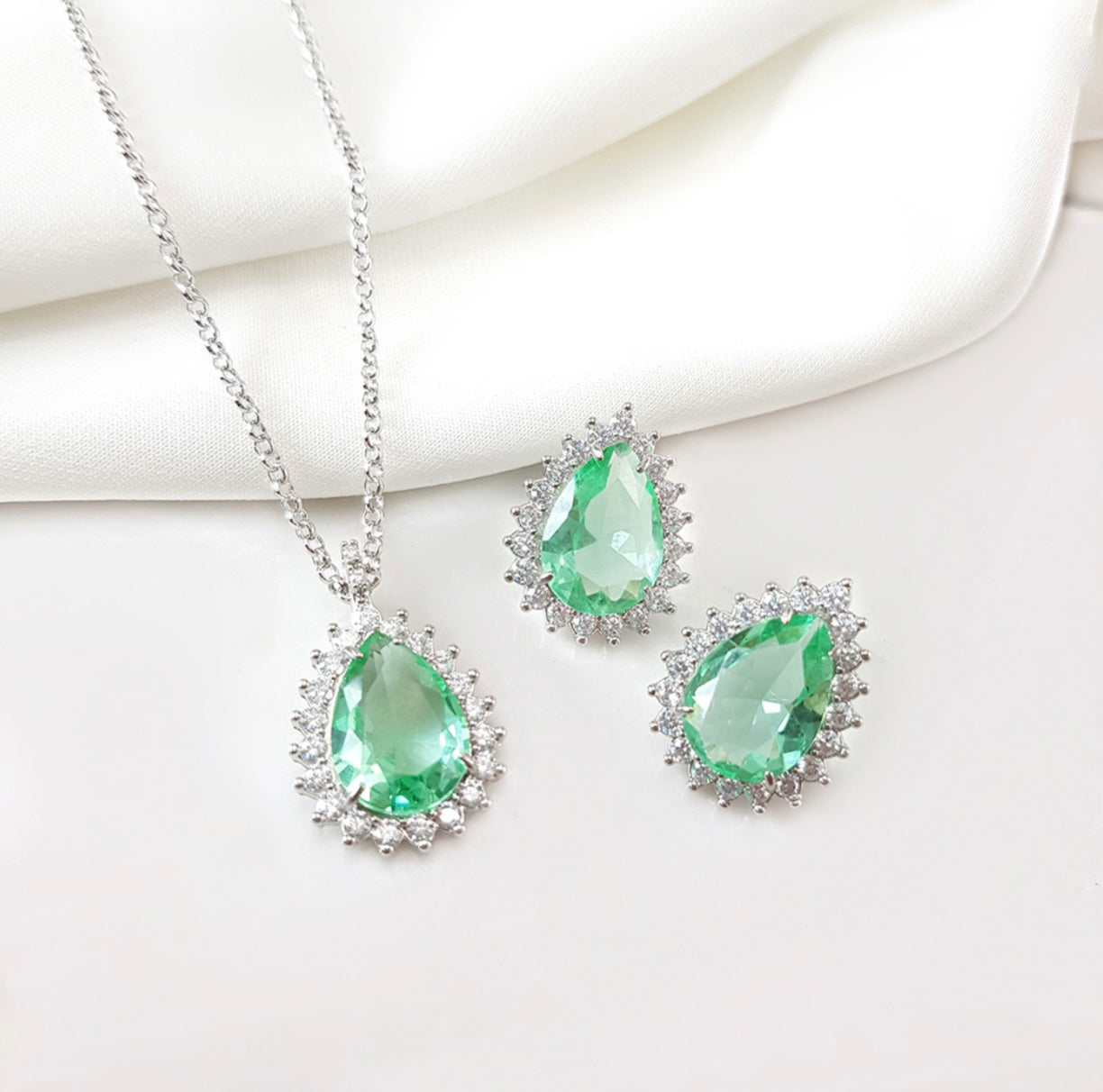 Conjunto de brinco de colar  de gota  Verde cristal