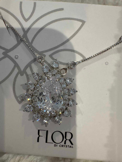 Colar Gota gora cristal cravejado