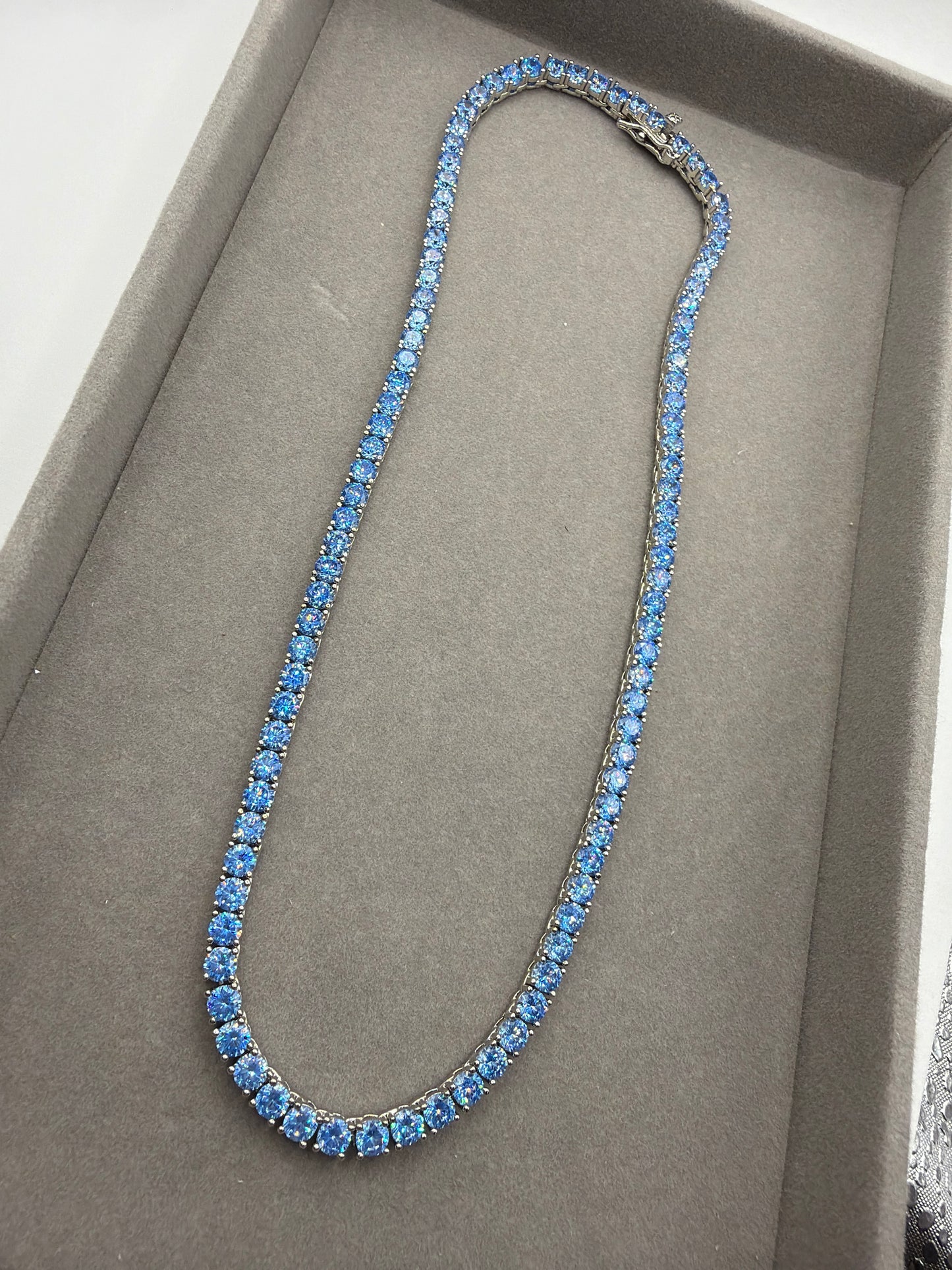 Choker - Rivieira azul em Svarosky