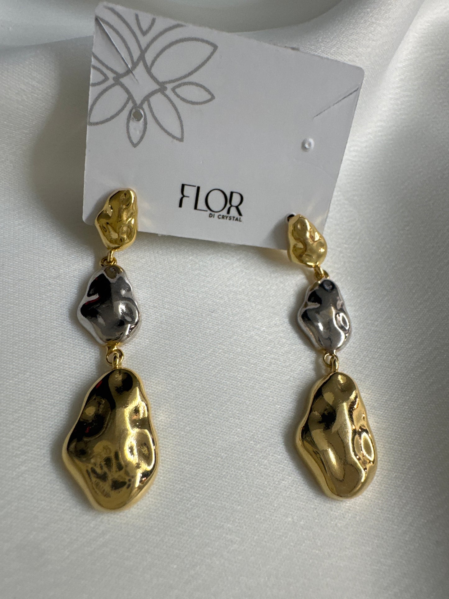 Brinco - brinco martelado alongado - 2 tons