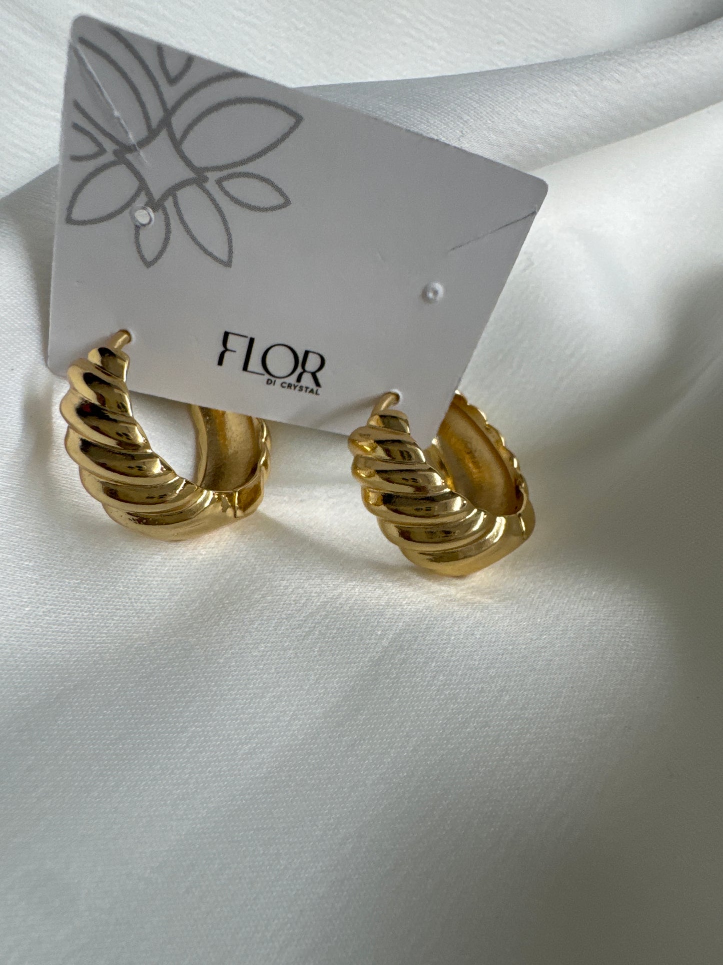 Brinco - Argola Media Torcida- gold grossa